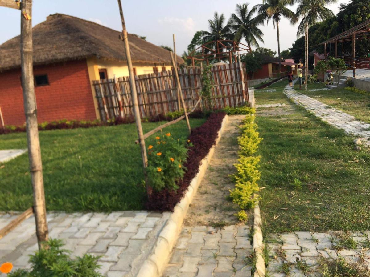 Elephant Garden Hotel And Resort Pvt Ltd Kanchanpur Bagian luar foto